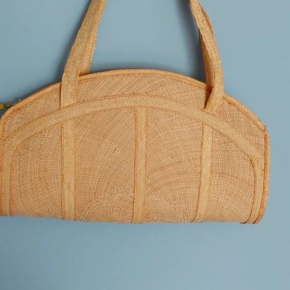 Vintage straw handbag with embroidered straw flowers - Picture 5 of 8